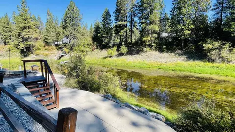 106 N 112 N Tall Pine Loop, Usk, WA 99180
