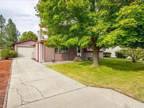 505 E Gettysburg Dr, Spokane, WA 99208 photo 2