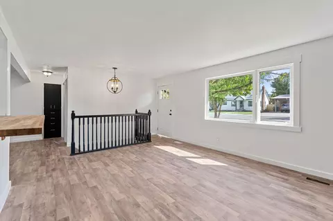 7107 E 3rd Ave, Spokane Valley, WA 99212 photo 5