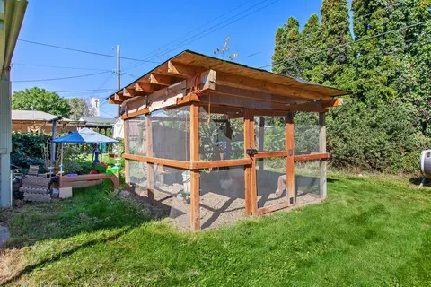 407 E Nebraska Ave, Spokane, WA 99208 photo 24