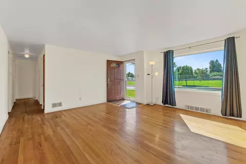 407 E Nebraska Ave, Spokane, WA 99208 photo 5