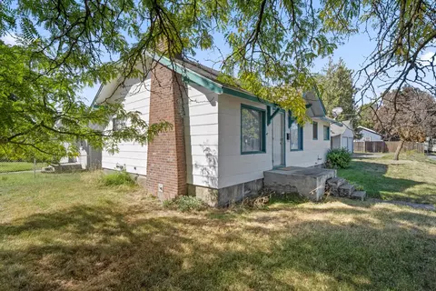 5103 N Addison St, Spokane, WA 99207