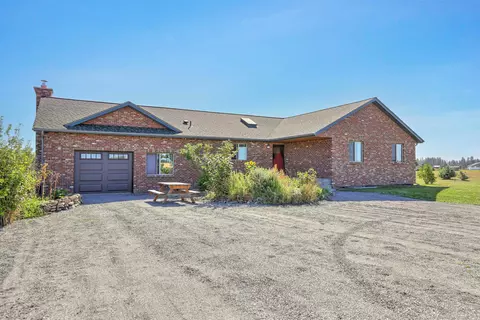 14408 N Dover Rd, Nine Mile Falls, WA 99026