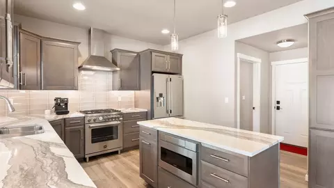 219 E Sapphire Ln, Spokane, WA 99208 photo 10
