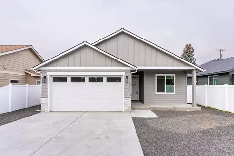 317 N Bowdish Rd, Spokane Valley, WA 99206