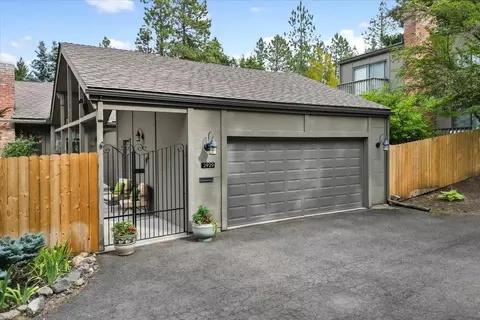 2929 S Howard St #2929, Spokane, WA 99203
