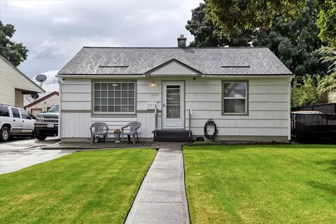 2308 E Rockwell Ave, Spokane, WA 99207