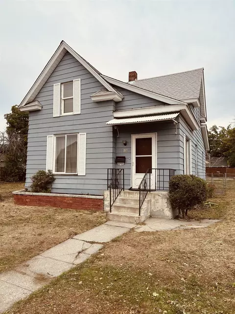 1714 W Maxwell Ave, Spokane, WA 99201