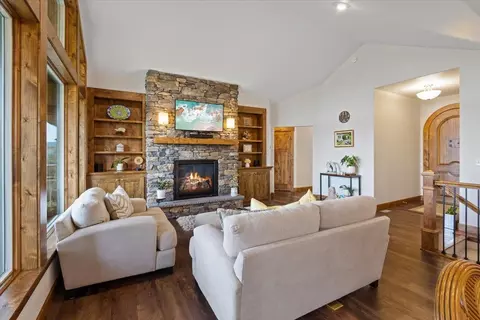 1121 E Wandermere Estates Ln, Spokane, WA 99208 photo 4