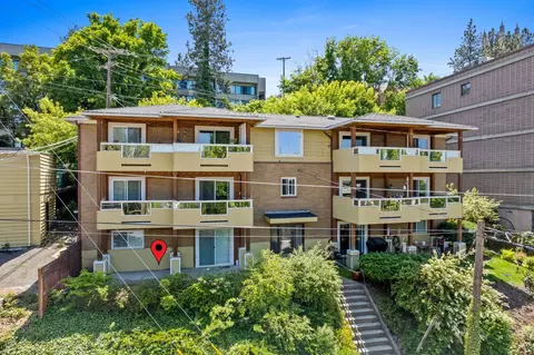 202 E Rockwood Blvd #5, Spokane, WA 99202