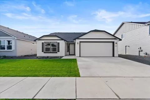 2020 E C St #12/1 EDGEWOOD, Deer Park, WA 99006
