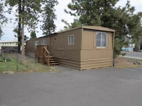 840 W 1st St # 3, Cheney, WA 99004