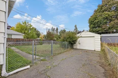 1217 E 40th Ave, Spokane, WA 99203 photo 26