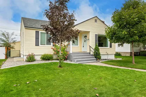 5008 N Adams St, Spokane, WA 99205