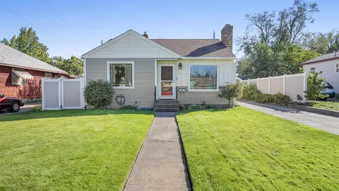 128 E Kiernan Ave, Spokane, WA 99207