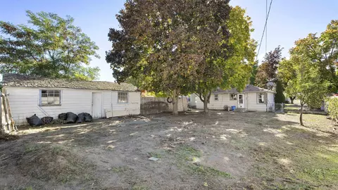 2810 W Everett Ave, Spokane, WA 99205 photo 29