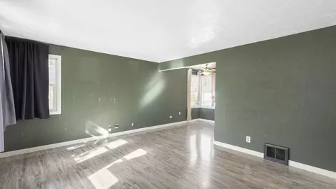 2810 W Everett Ave, Spokane, WA 99205 photo 2