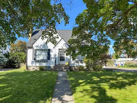 3004 W Cleveland Ave, Spokane, WA 99205