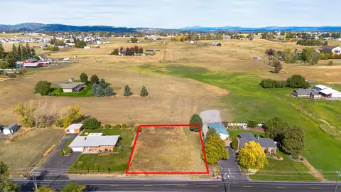 2710 W Strong Rd, Spokane, WA 99208