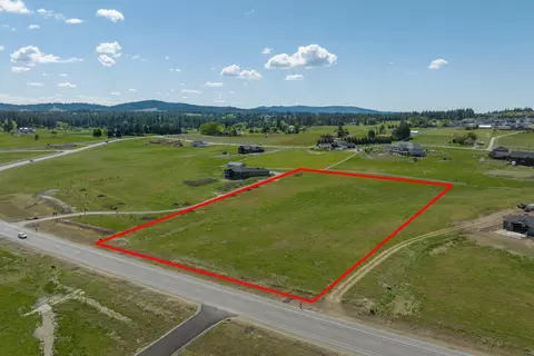 2712 S Barker Rd, Greenacres, WA 99016
