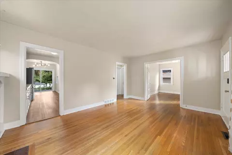 1317 E 16th Ave, Spokane, WA 99203 photo 9