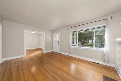1317 E 16th Ave, Spokane, WA 99203 photo 8