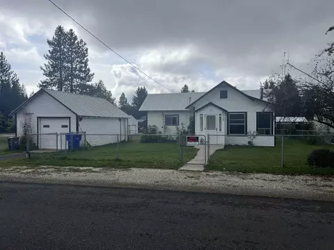 212 E 8th Ave, Deer Park, WA 99006