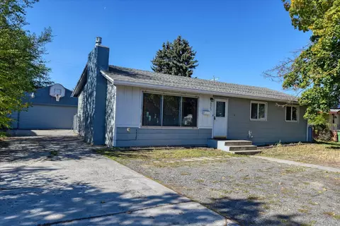 6023 N Maple St, Spokane, WA 99205