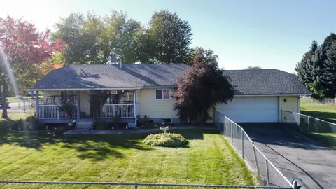 724 S Adams Rd, Spokane Valley, WA 99216