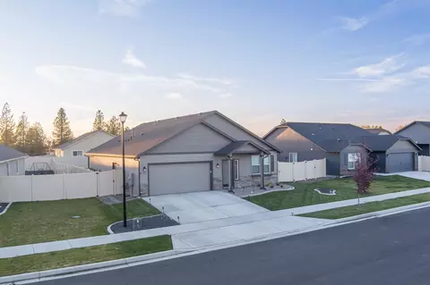 5516 S Sherri Lee Rd, Spokane, WA 99224