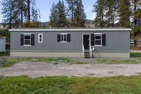 5 Columbia Dr #SPACE 9, Kettle Falls, WA 99141