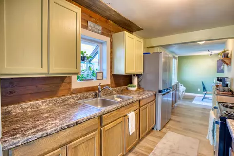 46 E Rich Ave, Spokane, WA 99207 photo 6