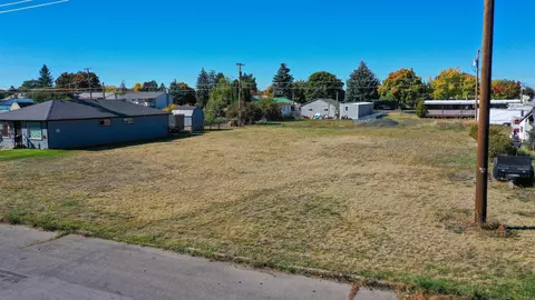920 S Lundstrom St, Airway Heights, WA 99001