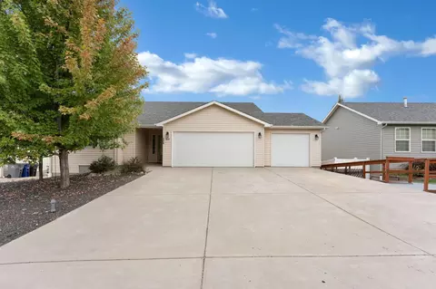 1019 N Olson Hill Ct, Medical Lake, WA 99022