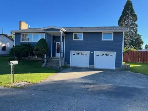 8412 E Courtland Ave, Millwood, WA 99212