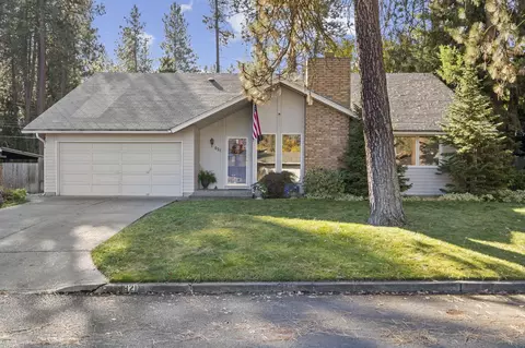 821 W Woodway Ave, Spokane, WA 99208