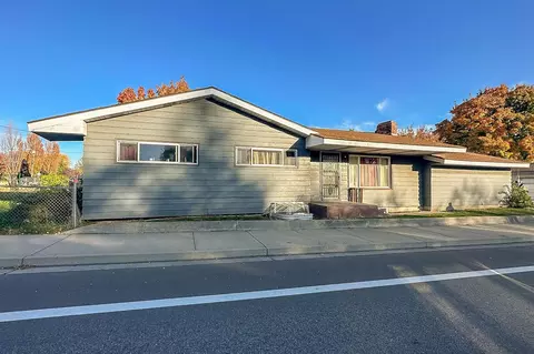 324 N Evergreen Rd, Spokane Valley, WA 99216