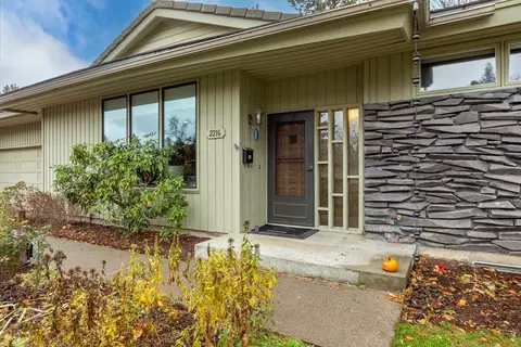 2216 E 45th Ave, Spokane, WA 99223 photo 4