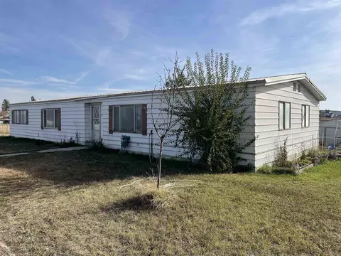 110 E 5th St, Sprague, WA 99032