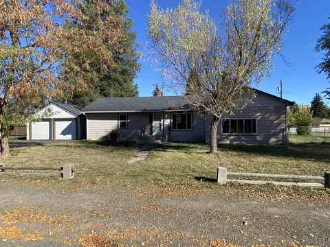412 N Washington St, Medical Lake, WA 99022