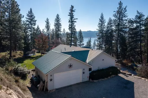 12826 N East Newman Lake Dr, Newman Lake, WA 99025