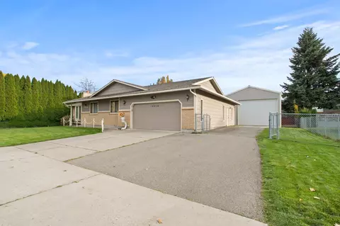 14816 E 16th Ave, Veradale, WA 99037