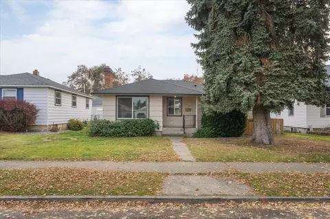1016 E Rockwell Ave, Spokane, WA 99207