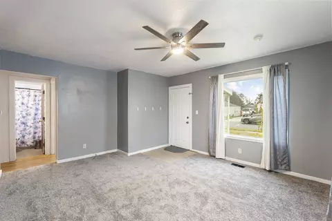 903 E Wabash Ave, Spokane, WA 99207 photo 3
