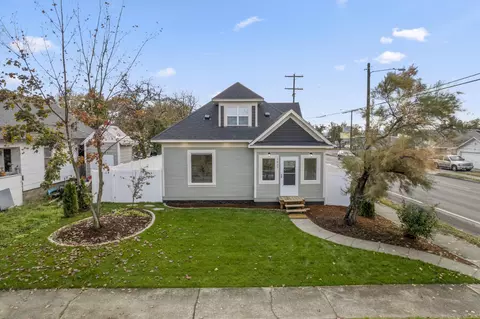 1527 W Shannon Ave, Spokane, WA 99205