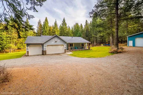 8010 N Garry Ln, Newman Lake, WA 99025