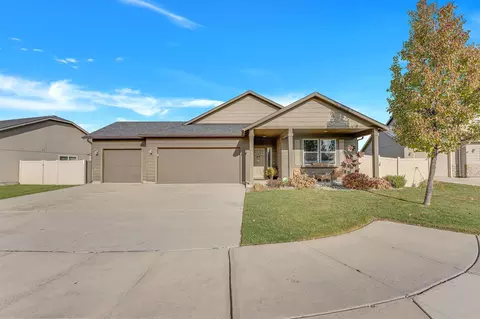 2215 S Lloyd Ct, Spokane, WA 99223