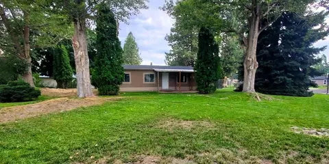 3317 E Hastings Ave, Mead, WA 99021