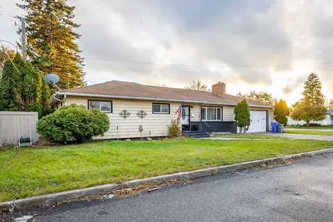 8502 E Marietta Ave, Millwood, WA 99212