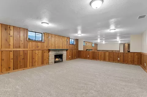949 E 34th Ave, Spokane, WA 99203 photo 21